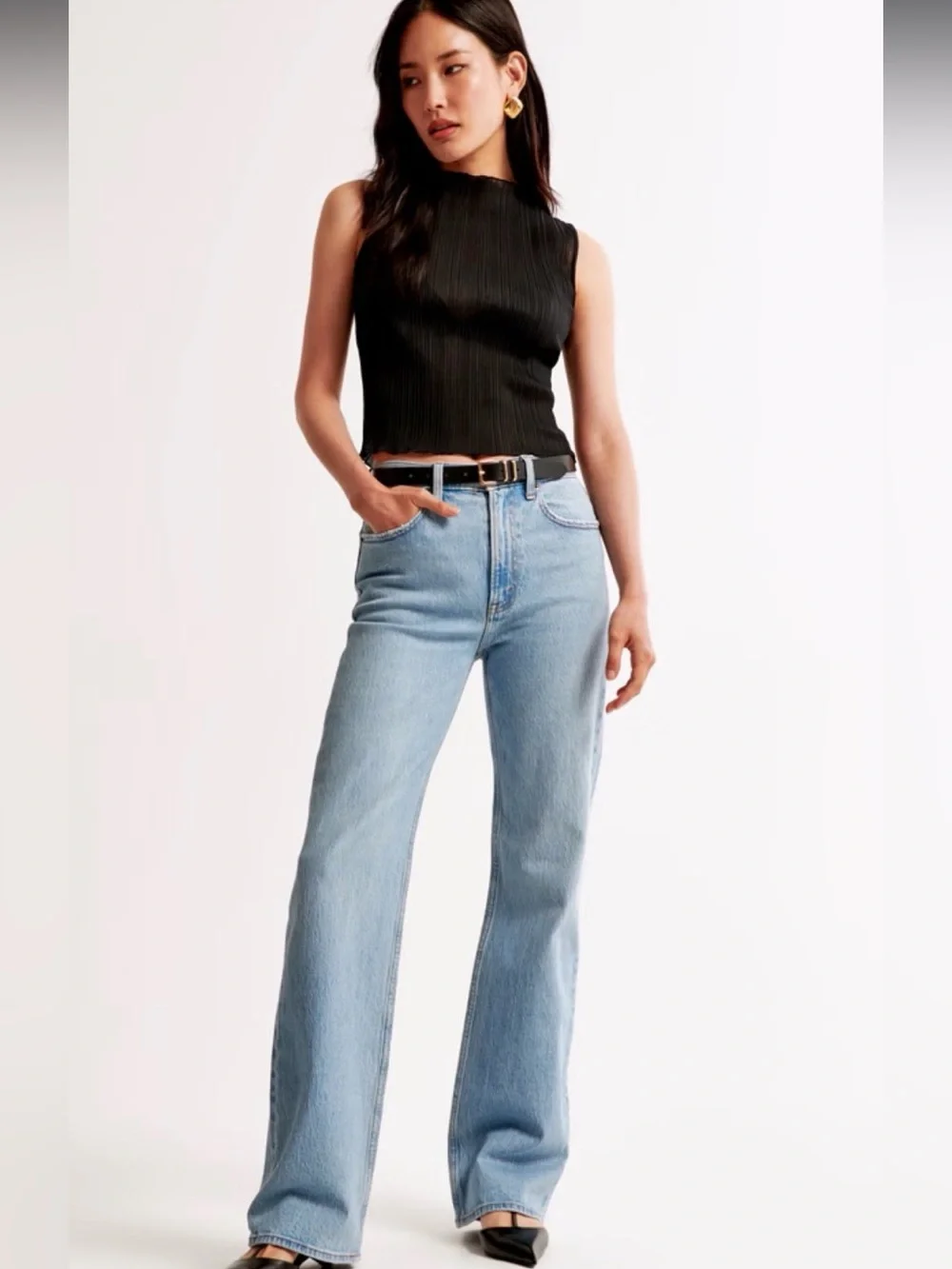 Abercrombie and Fit h the 90’s relaxed high rise 25 long